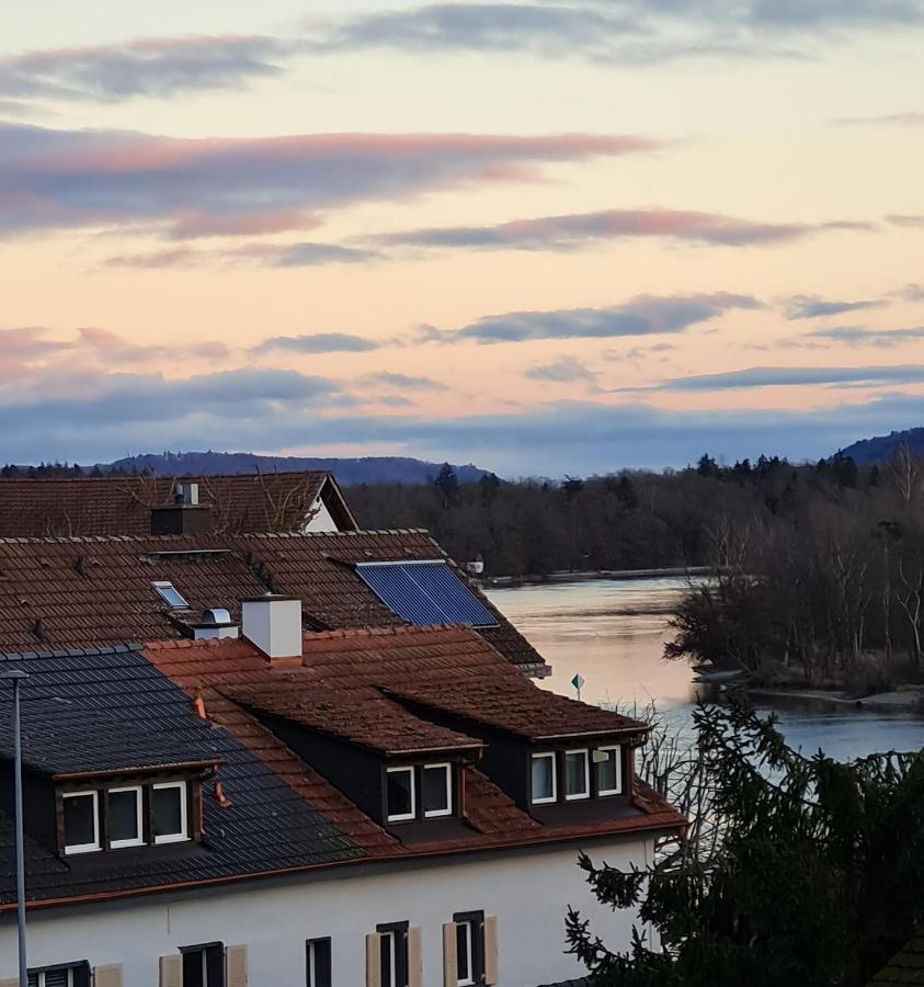 Ferienwohnung Rheinblick in Büsingen -keine Monteure- Busingen Exterior foto
